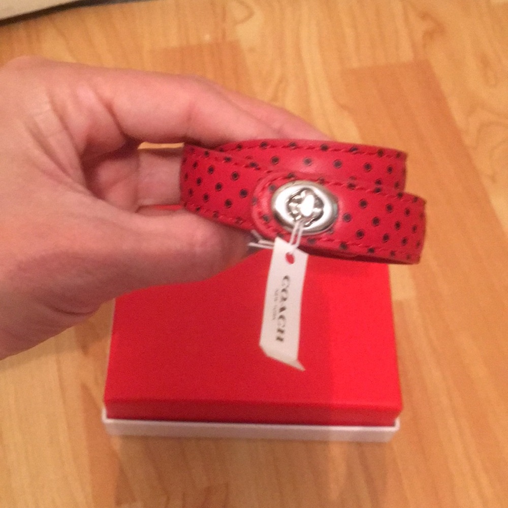 SALE ! NWT COACH WRAP TURNLOCK BRACELET DUST BAG